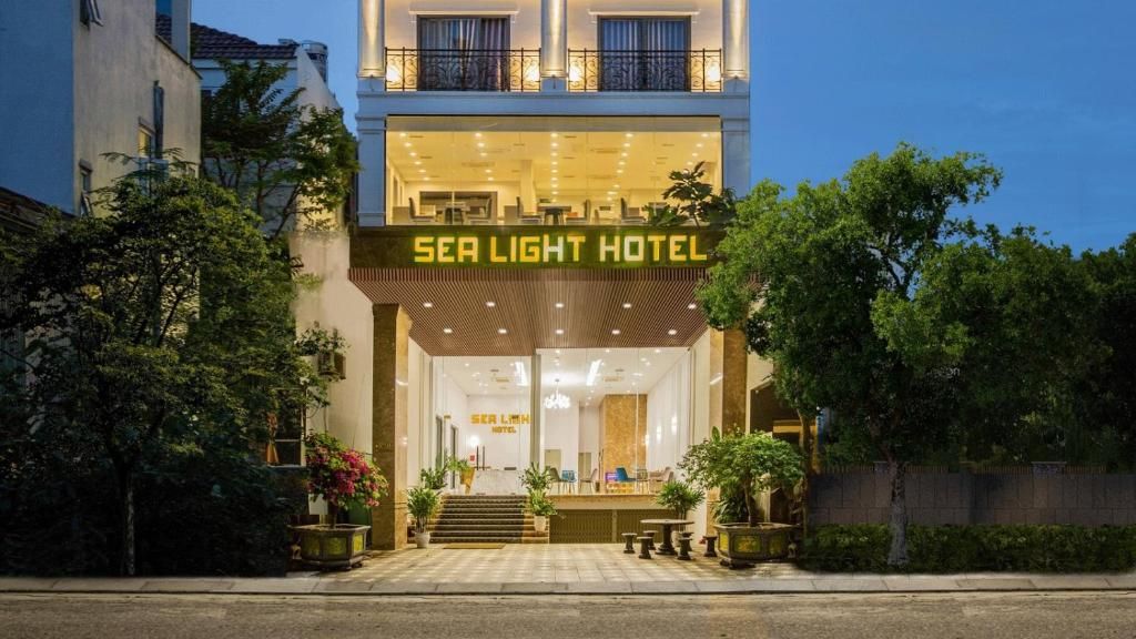 Sea Light Hotel: The Shining Gem of An Thuong Tourist Quarter, Da Nang