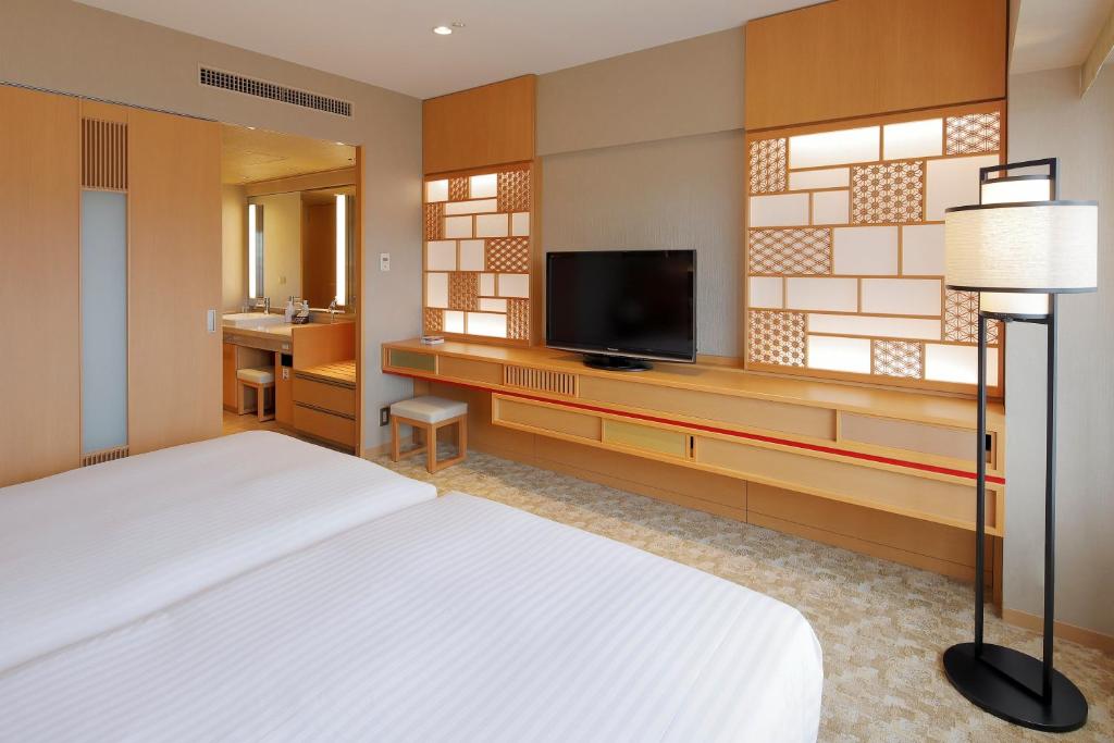 Discover the Hidden Gem of Kyoto: A Complete Review of Kyoto Brighton Hotel