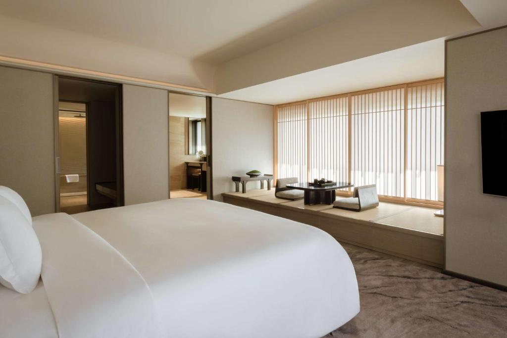 Dusit Thani Kyoto: Experience the Charm of Kyoto’s Premier Hotel