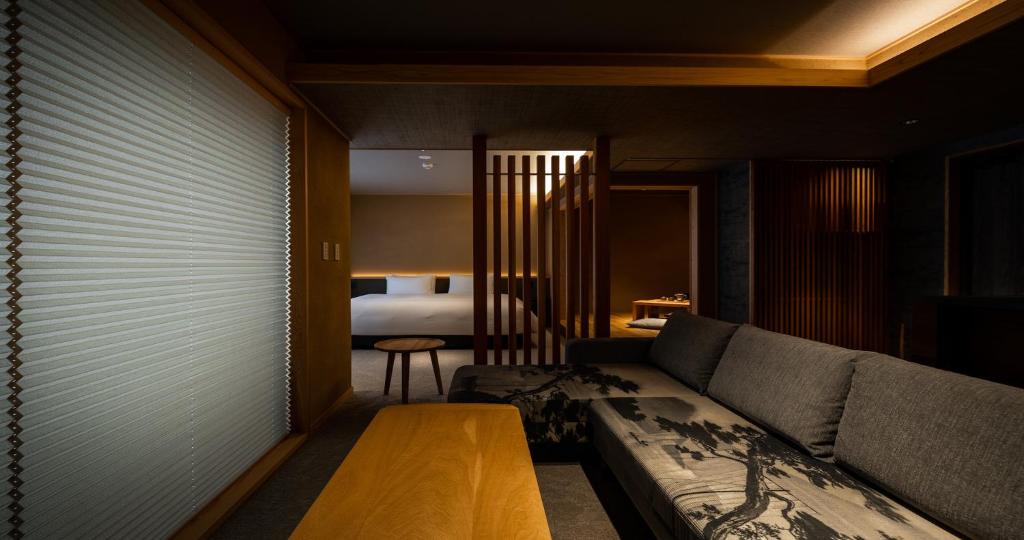Higashiyama Shikikaboku: A Luxurious Kyoto Retreat of Serenity and Style