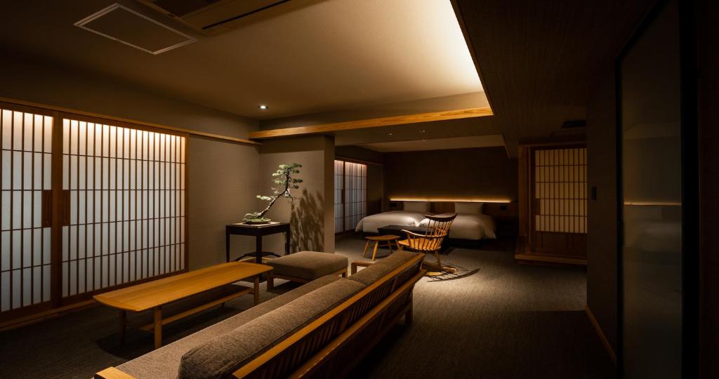 Higashiyama Shikikaboku: A Luxurious Kyoto Retreat of Serenity and Style