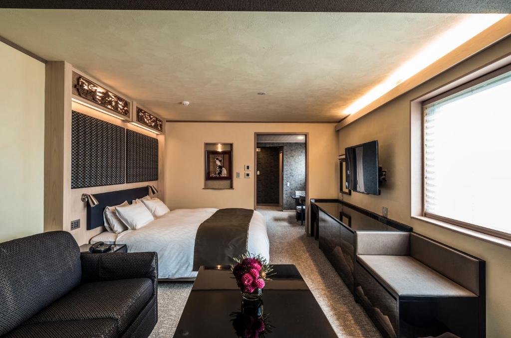 Hotel Alza Kyoto: A Luxurious Retreat in the Heart of Kyoto