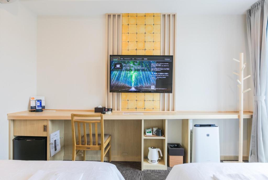 Review Henn na Hotel Premier Kyoto Eki Hachijoguchimae: A Futuristic Stay in the Heart of Kyoto