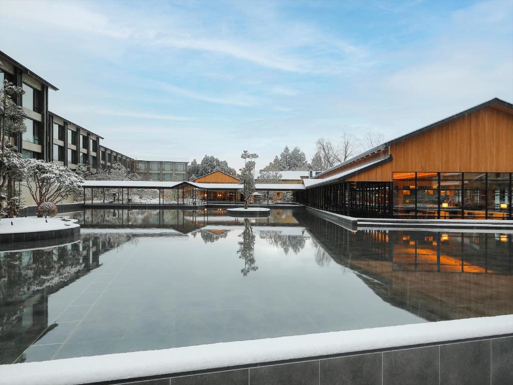 Review ROKU KYOTO, LXR Hotels & Resorts by Hilton: A Timeless Sanctuary of Serenity and Sophistication