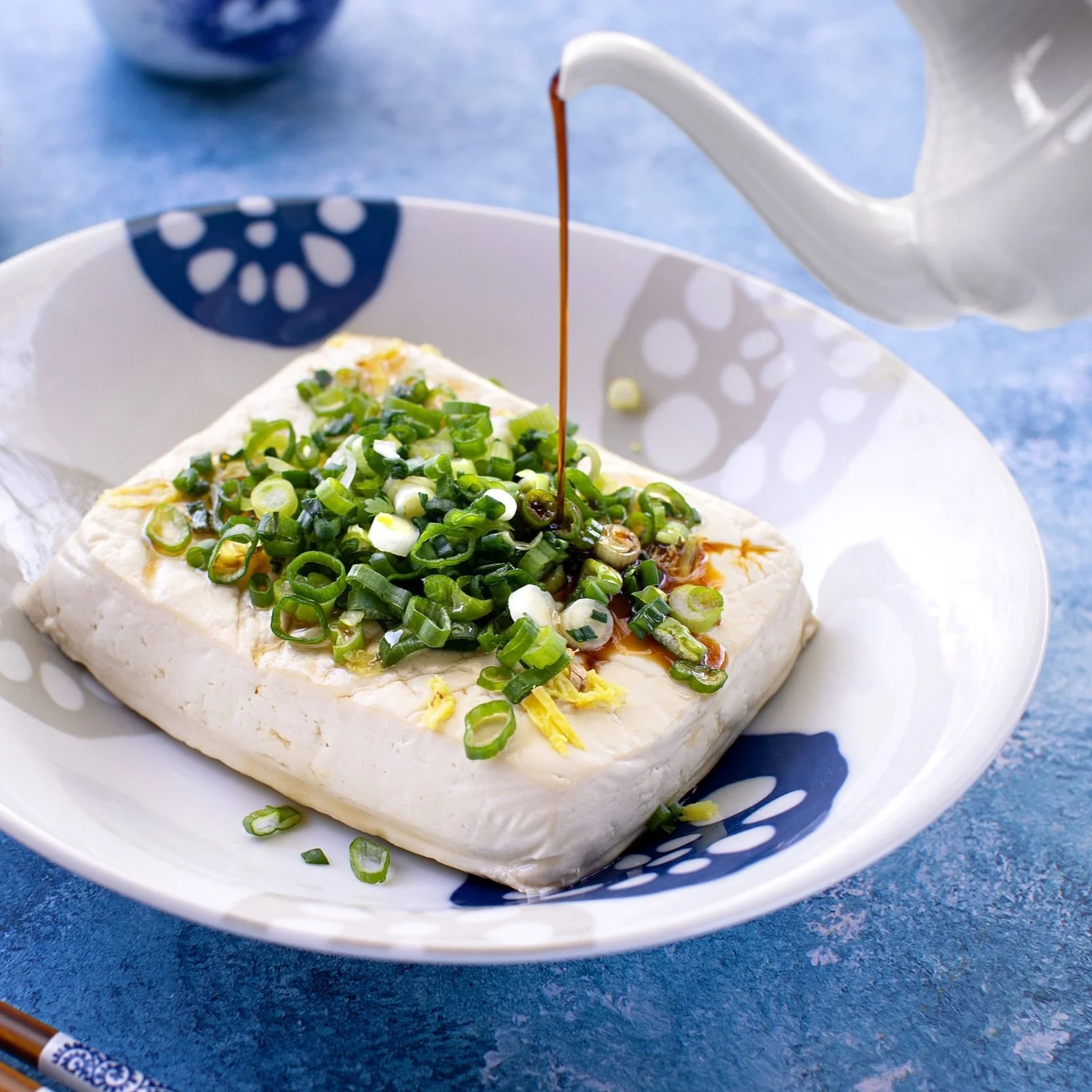 Hiyayakko: A Japanese Culinary Gem Explored