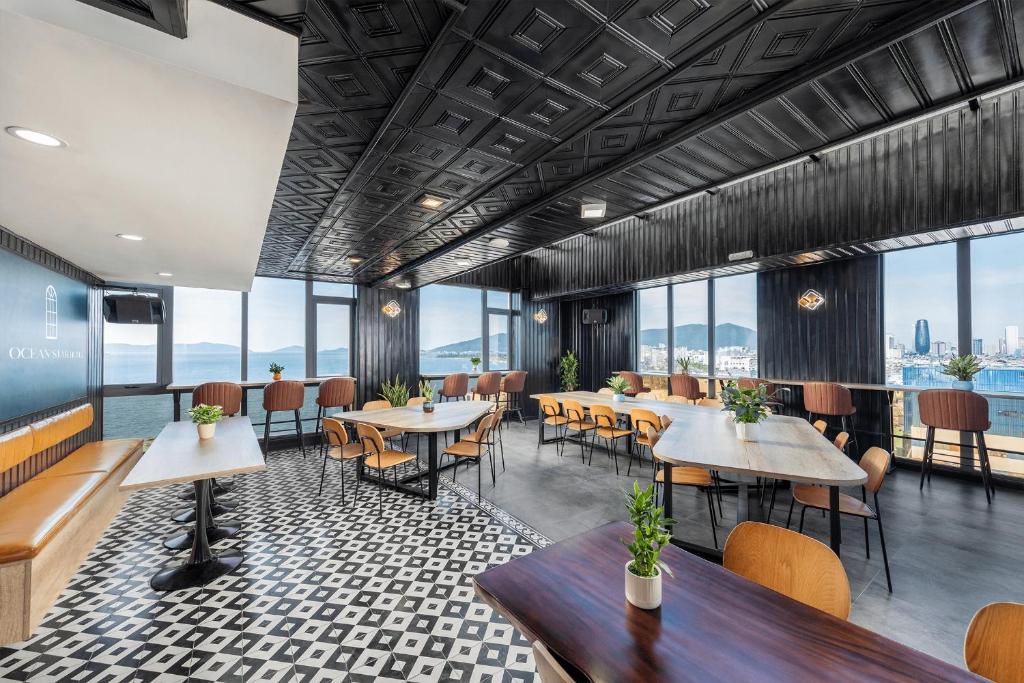 Ocean Star Hotel: The Ideal Bayfront Retreat in Danang