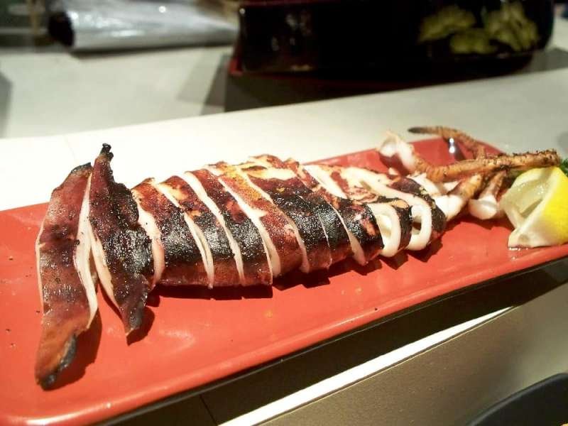 Review Ikayaki (grilled squid): A Timeless Japanese Street Food Treasure