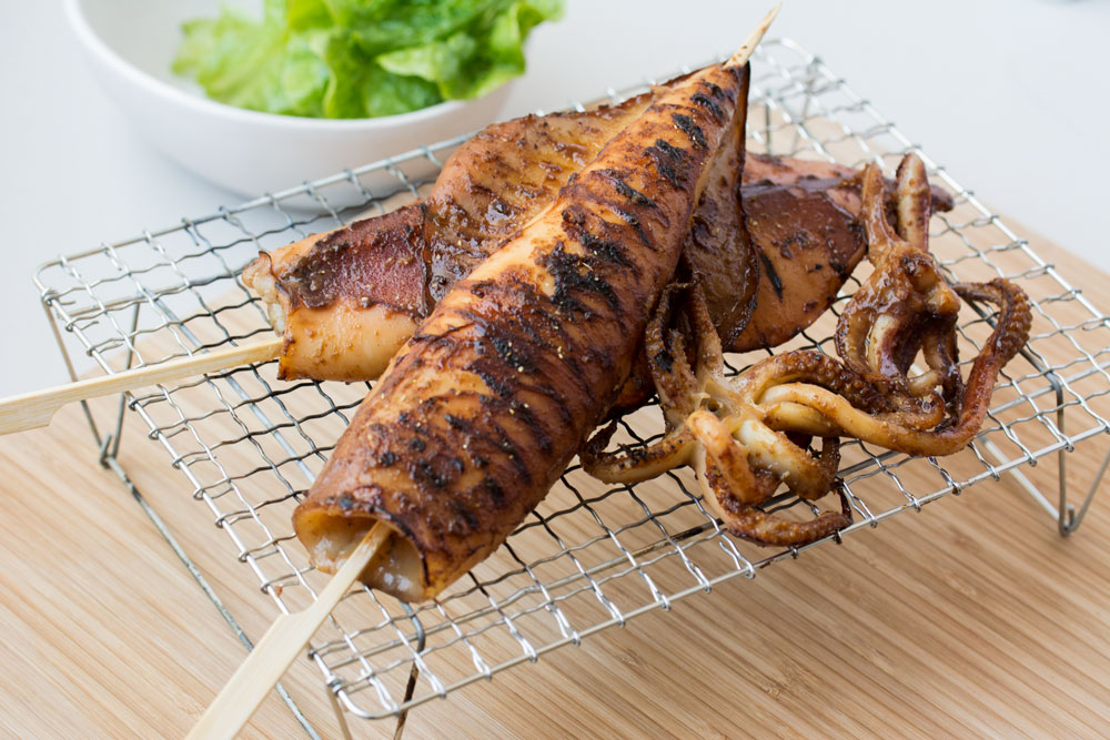 Review Ikayaki (grilled squid): A Timeless Japanese Street Food Treasure