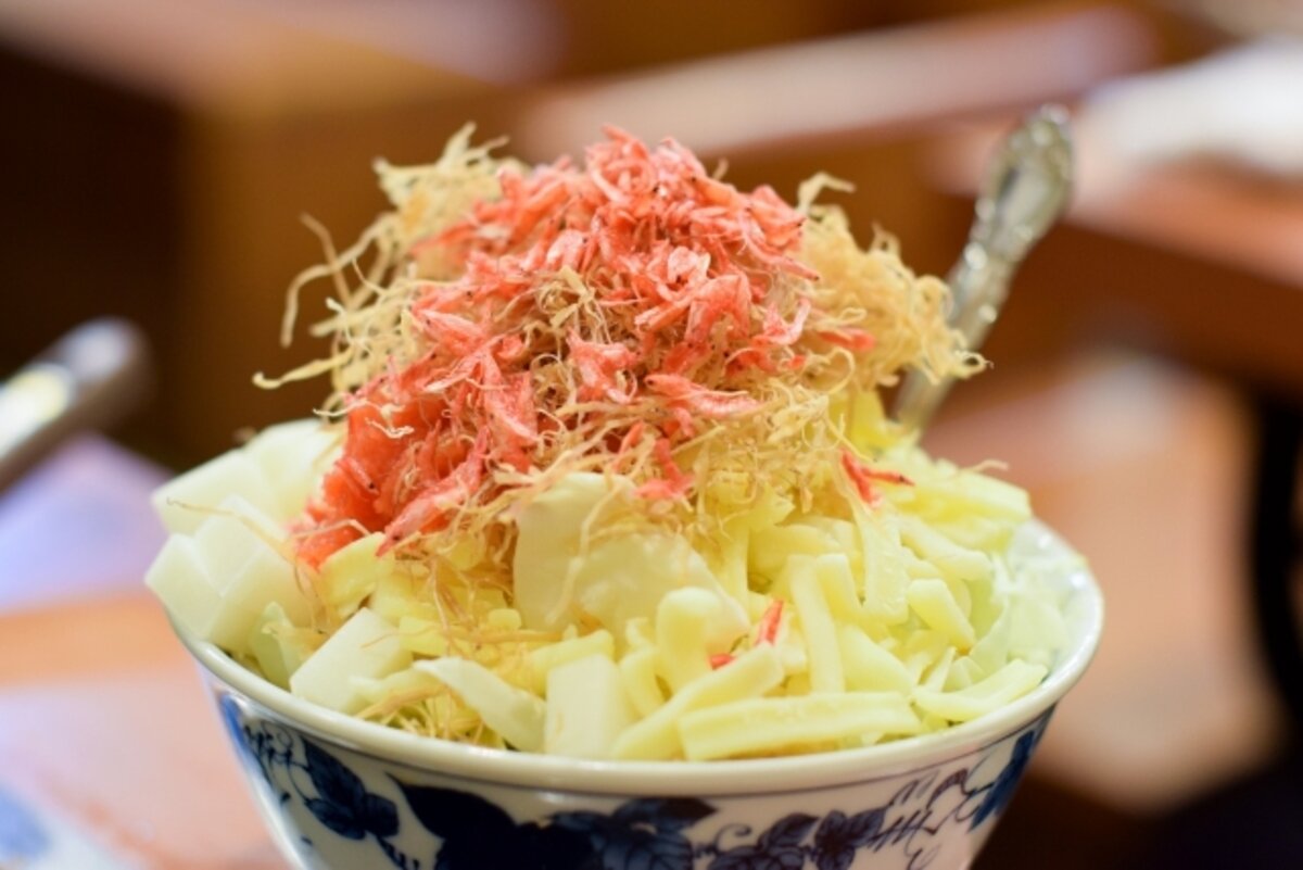 Review Monjayaki: A Sizzling Taste of Tokyo’s Soulful Street Cuisine