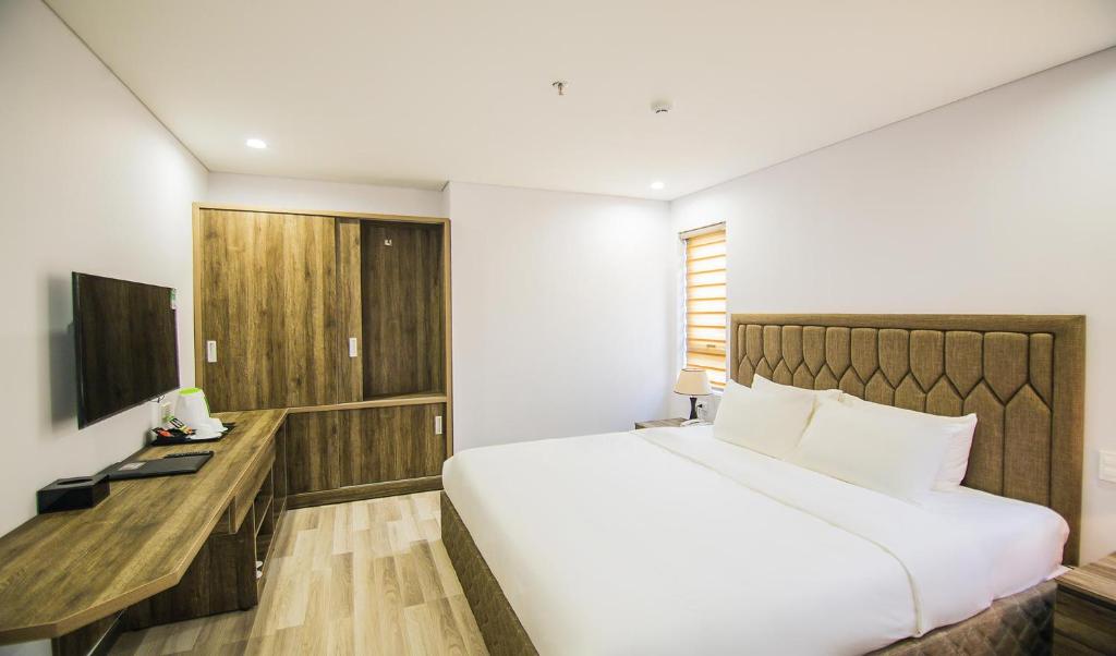 Sea Light Hotel: The Shining Gem of An Thuong Tourist Quarter, Da Nang