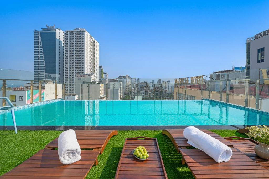 Sea Near Me Hotel: The Perfect Getaway Destination in Da Nang