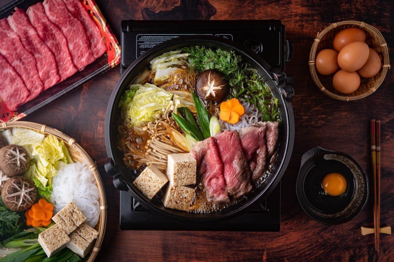 Sukiyaki: Experience Culinary Elegance with Guide to Japanese Gastronomy