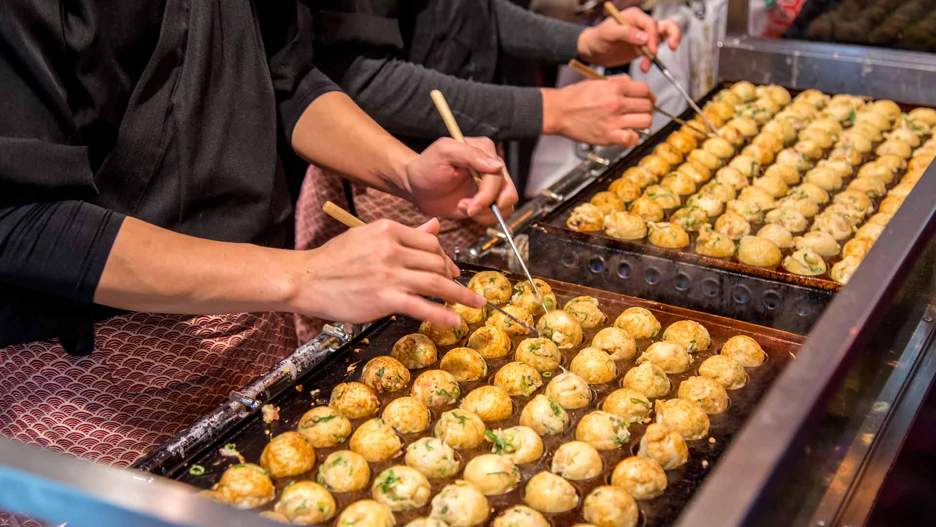 Takoyaki Adventure: Discovering Japanese Culinary Magic